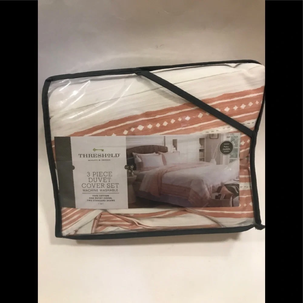 THRESHOLD 3 PIECE CORAL BORDER PRINT DUVET SET